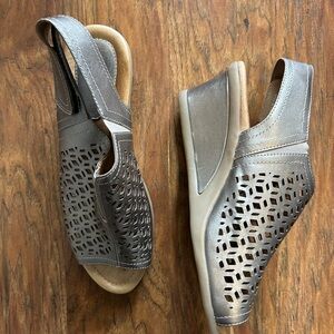 Stylish Women's Silver Wedge Sandals